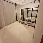 Et Lit Baldaquin Apartmán *