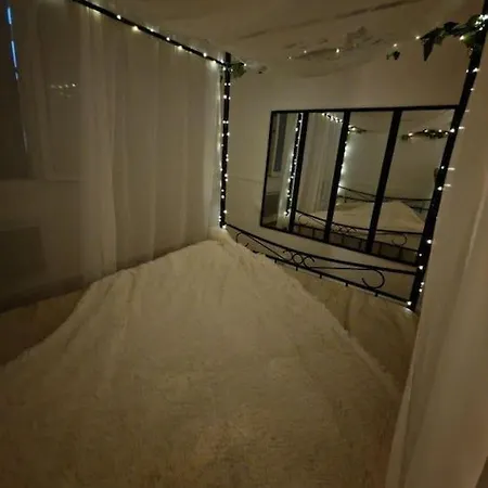 Apartament Romantique Pour 2 Avec Lit Baldaquin Et Table De Massage *