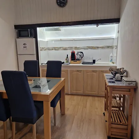 Romantique Pour 2 Avec Lit Baldaquin Et Table De Massage